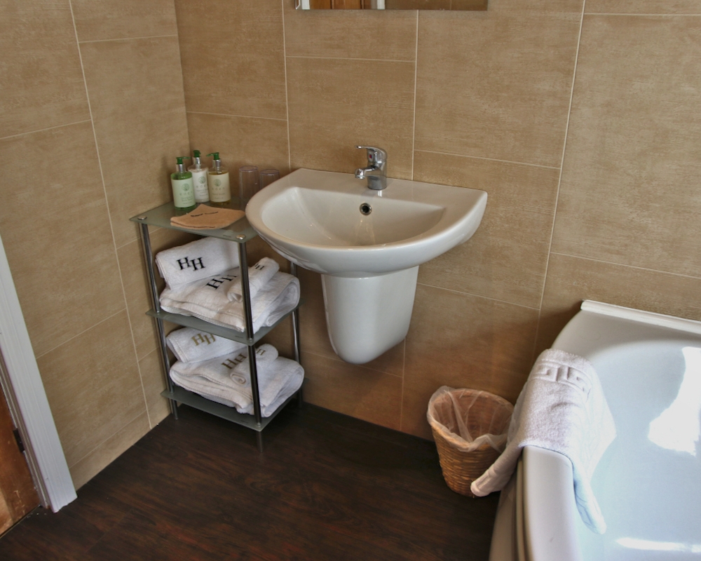 Luxuriously thick and soft towels provided for your comfort. Luxuriously thick and soft towels provided for your comfort.